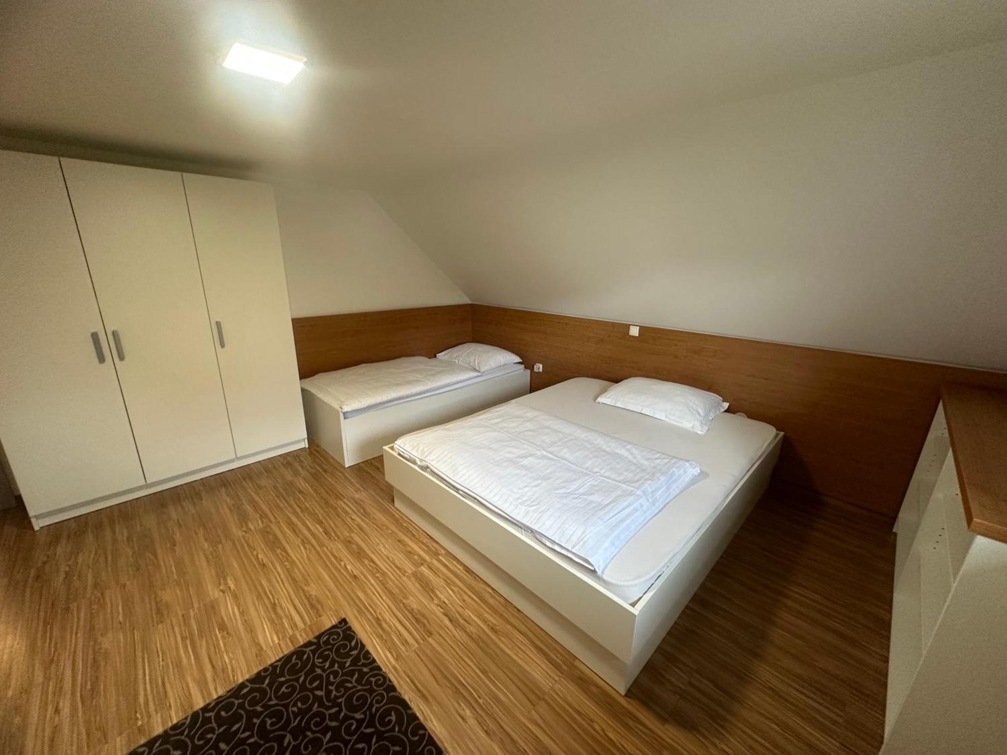Domacija Vodnik & Apartments Cerklje na Gorenjskem Dış mekan fotoğraf