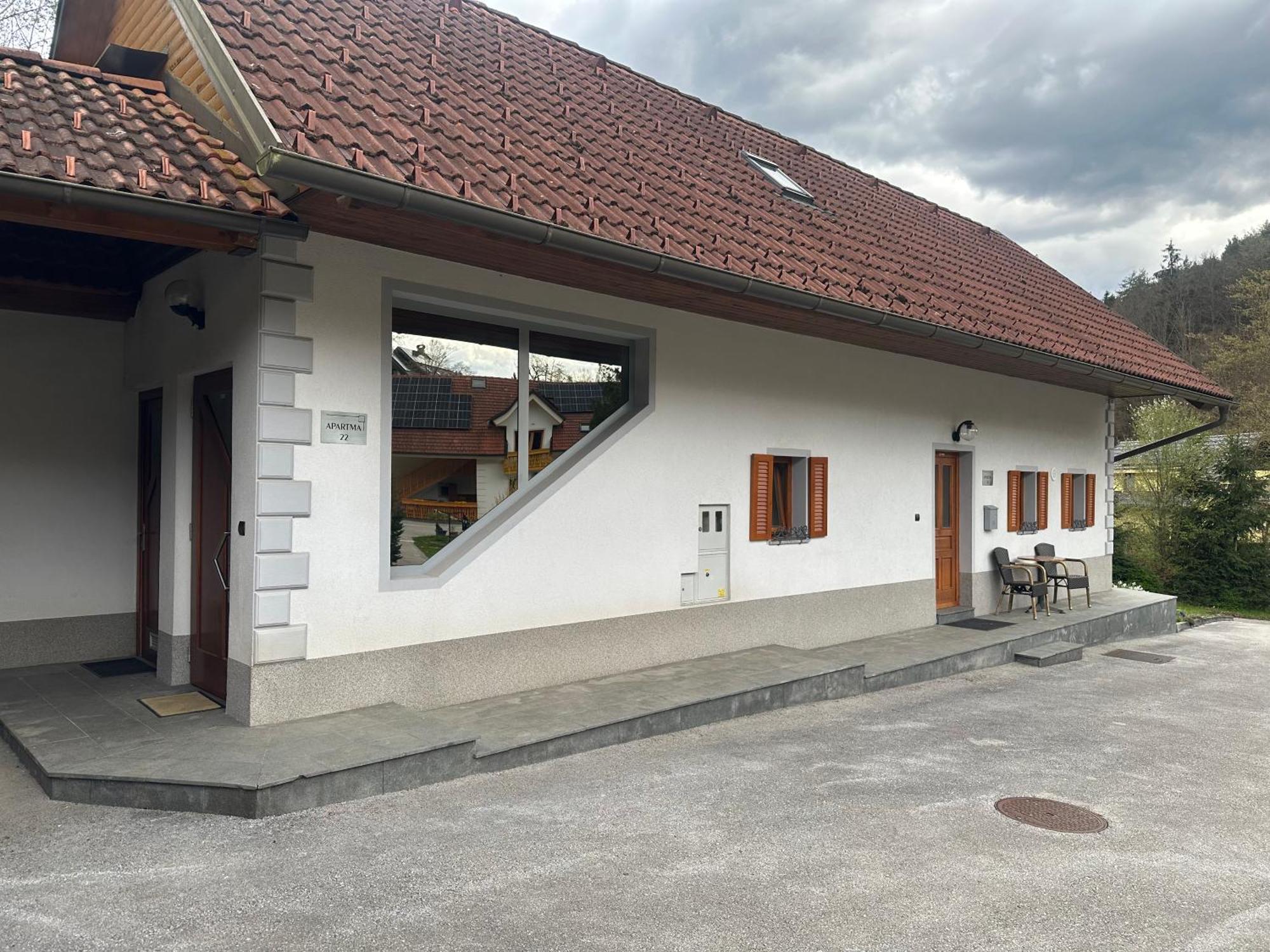 Domacija Vodnik & Apartments Cerklje na Gorenjskem Dış mekan fotoğraf